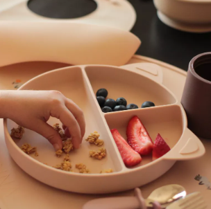 Plaque à compartiments en silicone Naé - Crème
