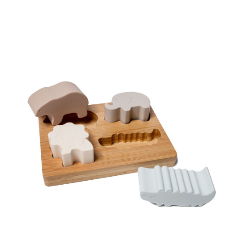 Cube d' activités en silicone et bois
