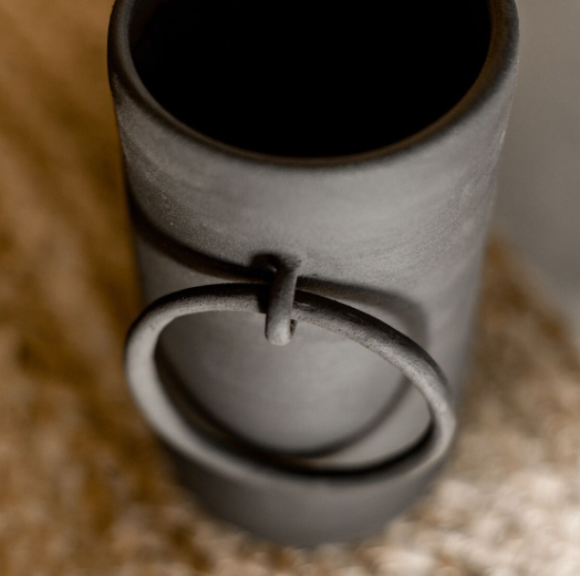 Vase Ring noir