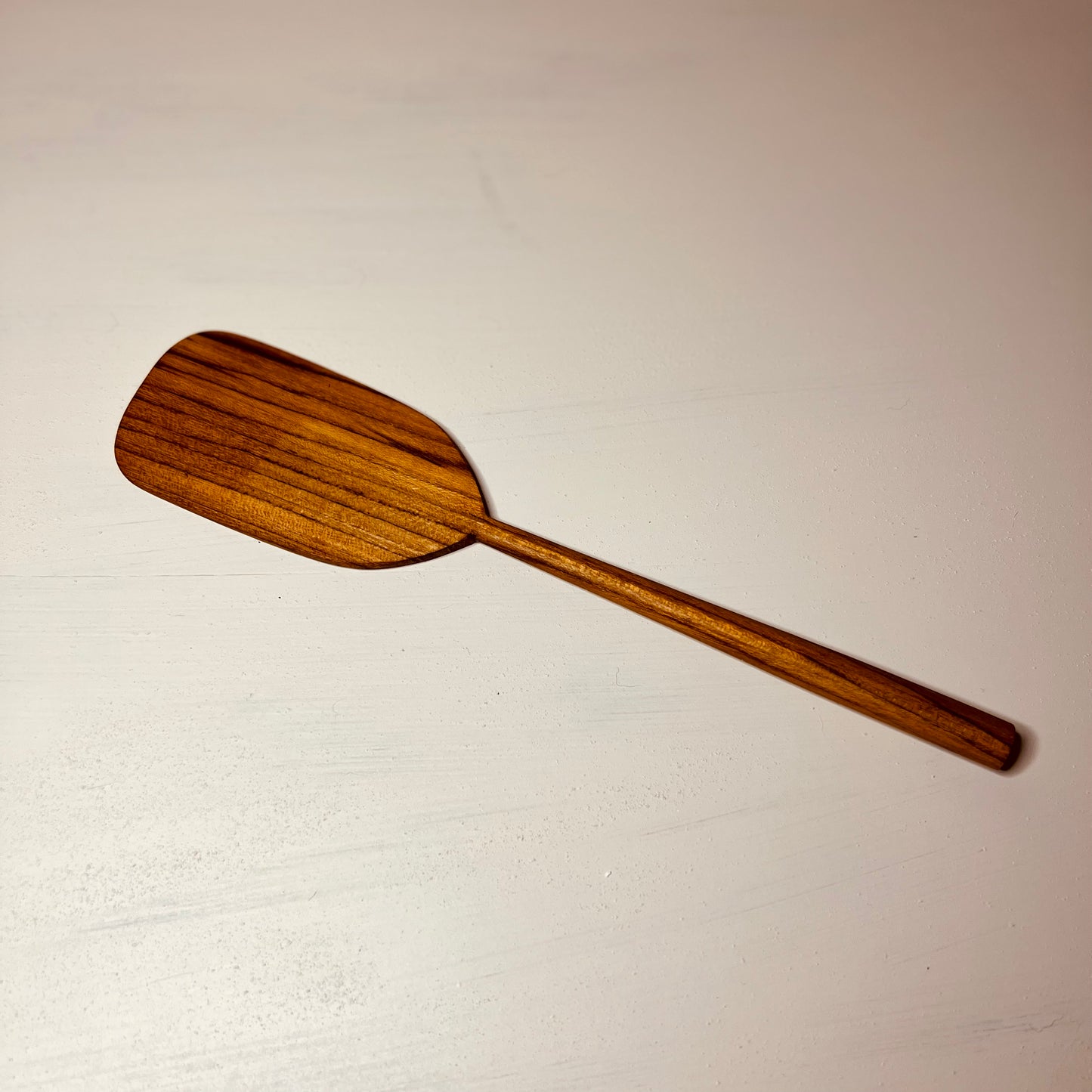 Spatule en racine de teck