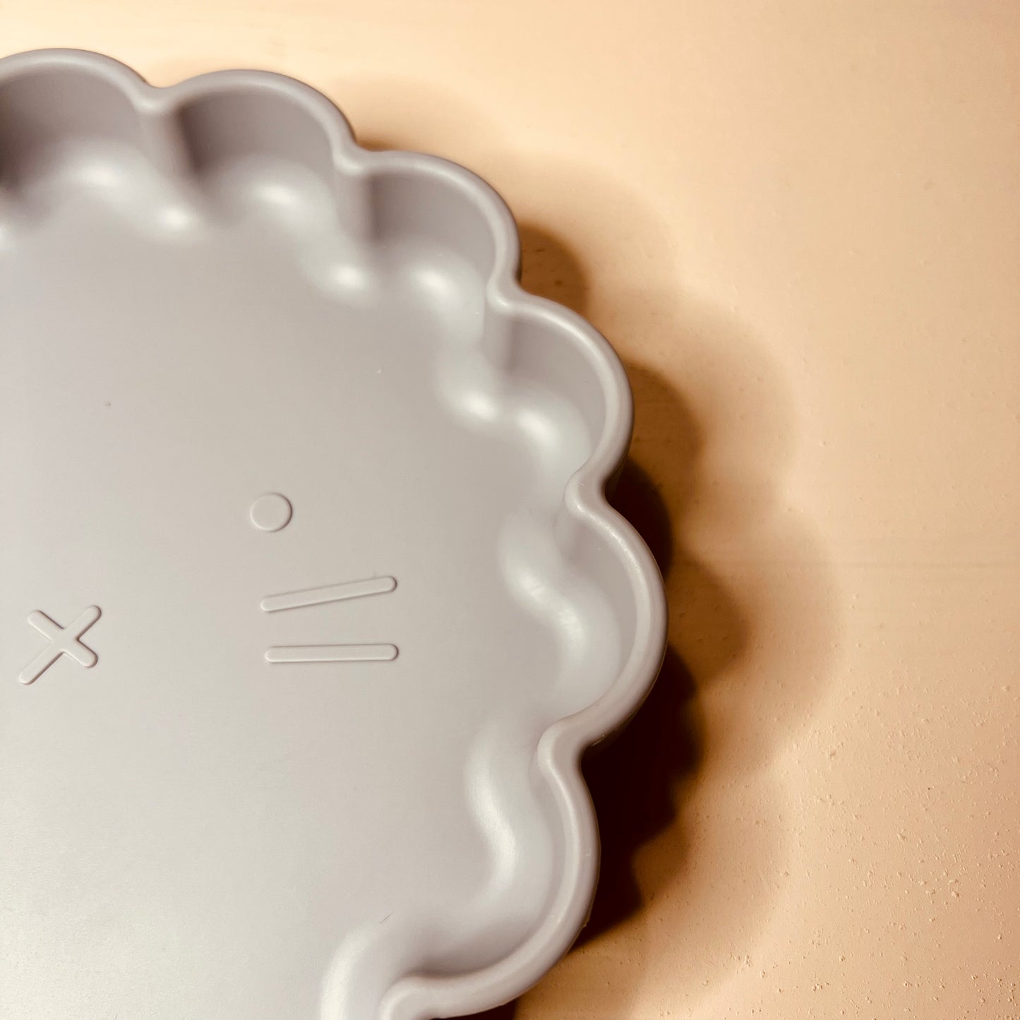 Assiette en silicone (Gris perle)